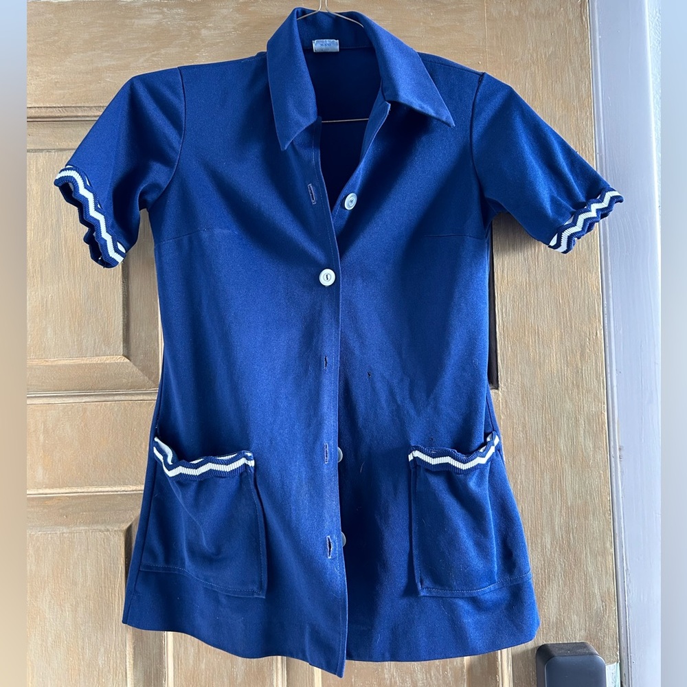 Vintage 60s-70s polyester women’s shirt
